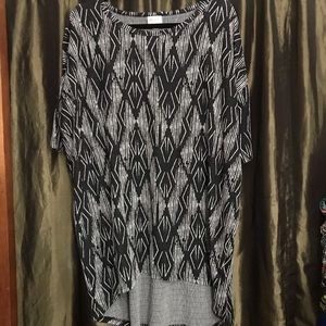 LuLaRoe Irma black tribal graphic print Large
